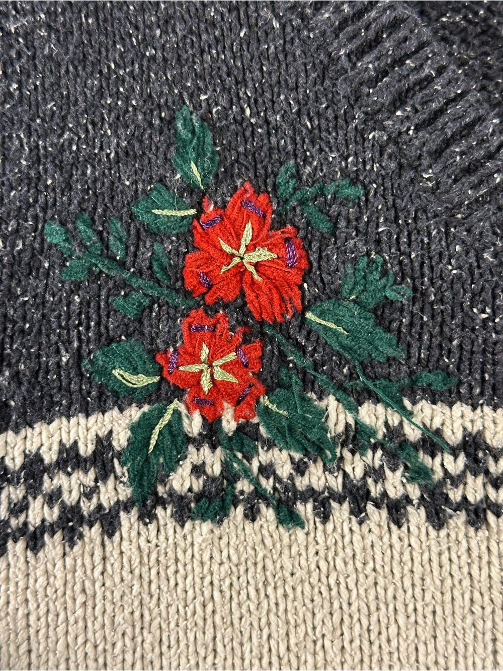 Knit Sweater Vest – Floral Fair Isle Cottagecore - large - Picture 3 of 8